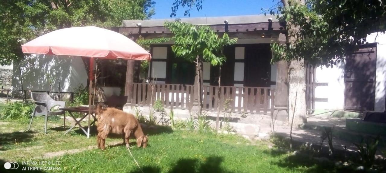 Resort Little Tibet Skardu Exterior foto